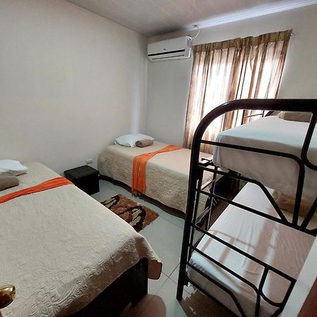 Aptos Casa Caribe, Habitaciones Privadas En Aptos Compartidos & Aptos Completos Con Auto Entrada Пуерто Лимон Екстериор снимка