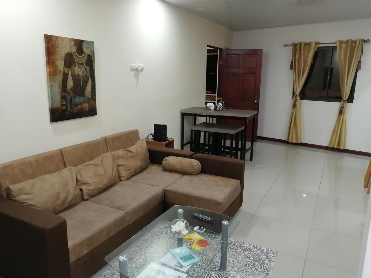 Aptos Casa Caribe, Habitaciones Privadas En Aptos Compartidos & Aptos Completos Con Auto Entrada Пуерто Лимон Екстериор снимка